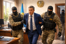 СМИ сообщают о задержании чиновника в Жамбылской области прямо на рабочем месте