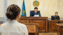 Кассира АЗС в Актобе приговорили к 7,5 годам за растрату с ущербом в 258 млн тенге